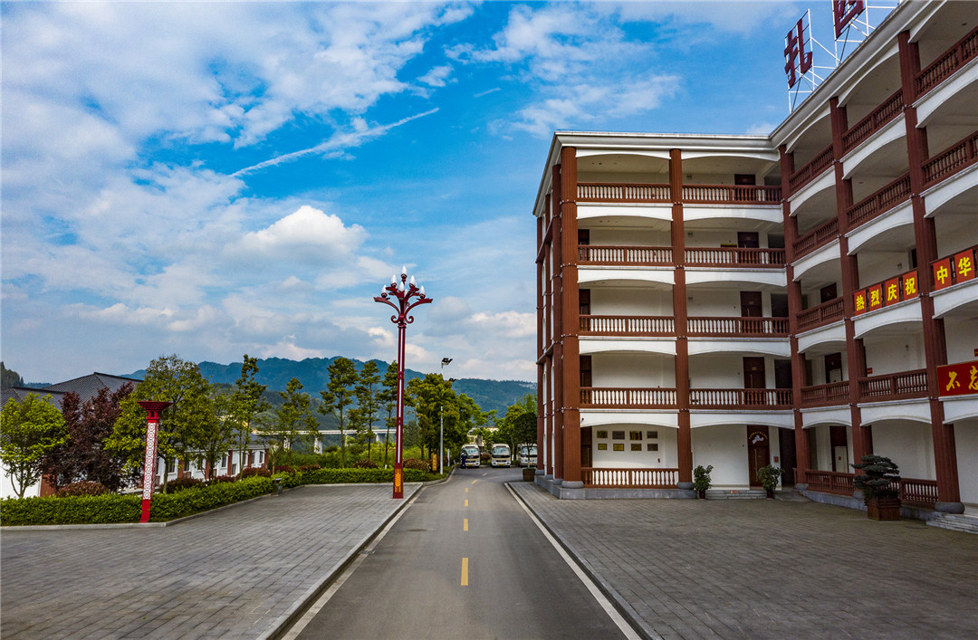 学院一角|扎西干部学院-官方网站|扎西学院-官方网站